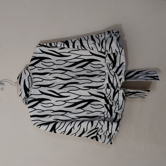 D & Y Women's Size Large Lined Crop Jacket - Picture 3 of 7